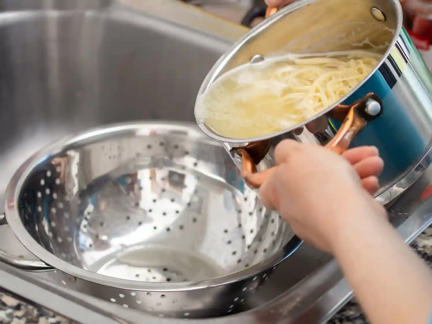 How to Use a Colander? Essential Tips for Perfect Draining